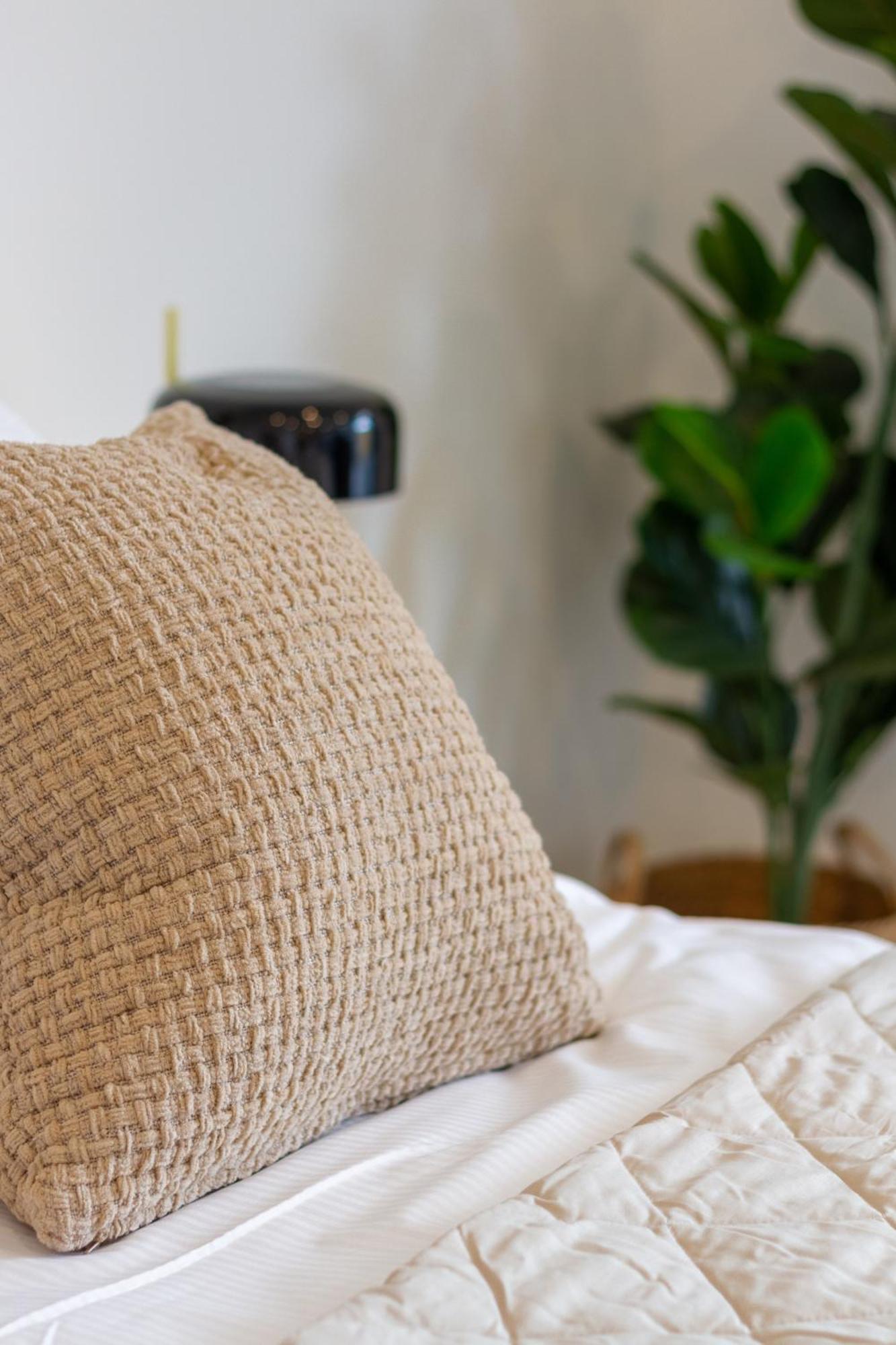 Single Level Studio, Cbd Escape: King Bed Christchurch Zewnętrze zdjęcie